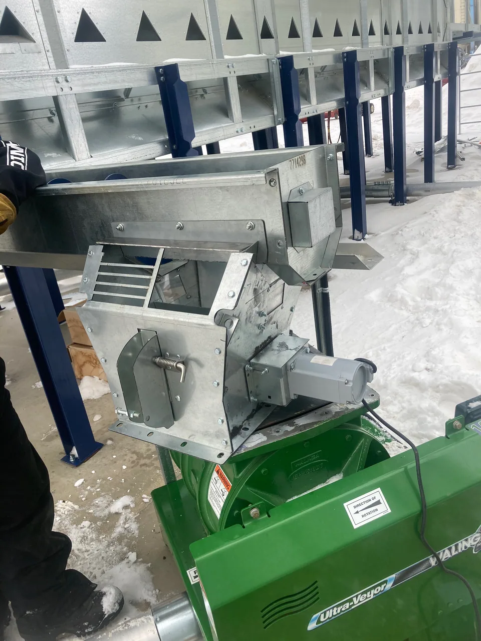 Handling components prepared for installation