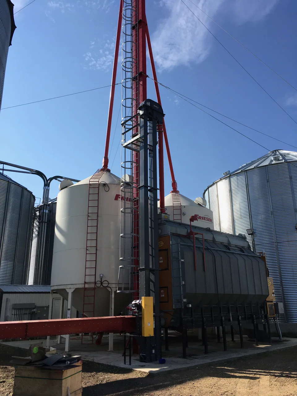 Installed dryer-feed and under-bin conveying equipment