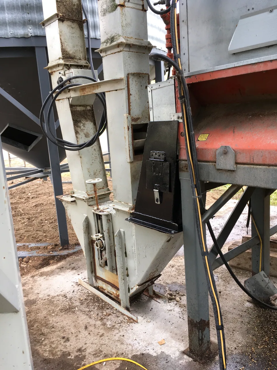 Fabricated transition fitted to existing equipment