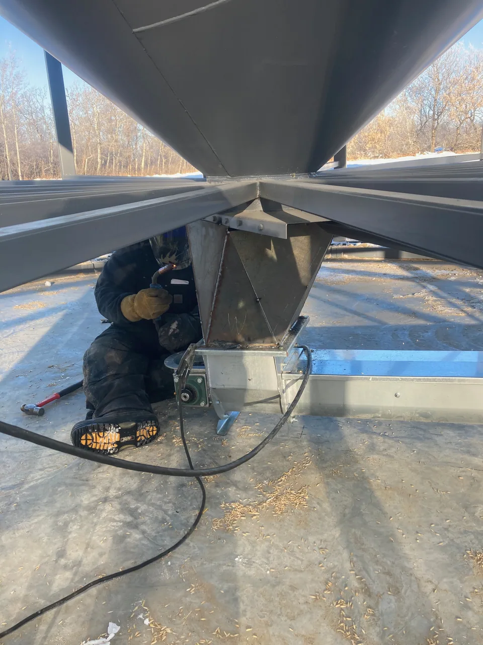Field fabrication and welding around installed equipment
